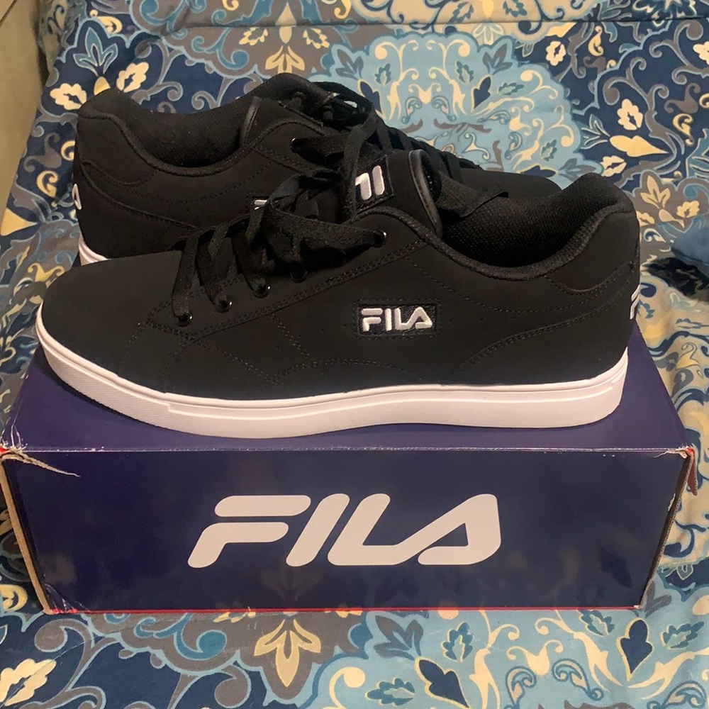 Black size 12 Filas never worn before